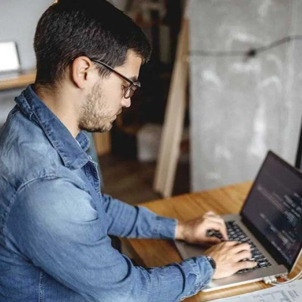 The Right Bank for Startups